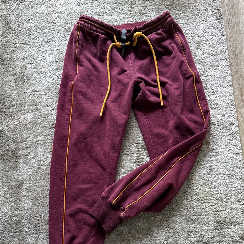 Lululemon x Roksunda women’s Joggers with mustard  Accents